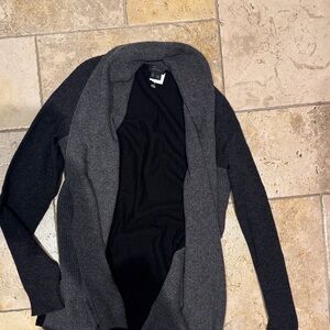 Theory Women's Gray and Black Cardigan